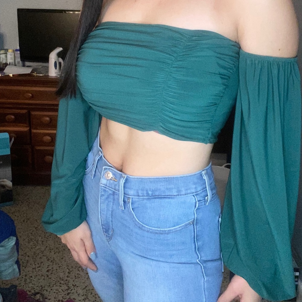 Crop top